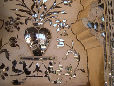 Sala oglinzilor in fortul Amber