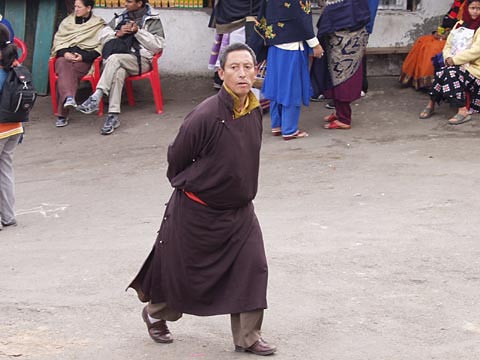 Barbat Bhutia, in costum traditional